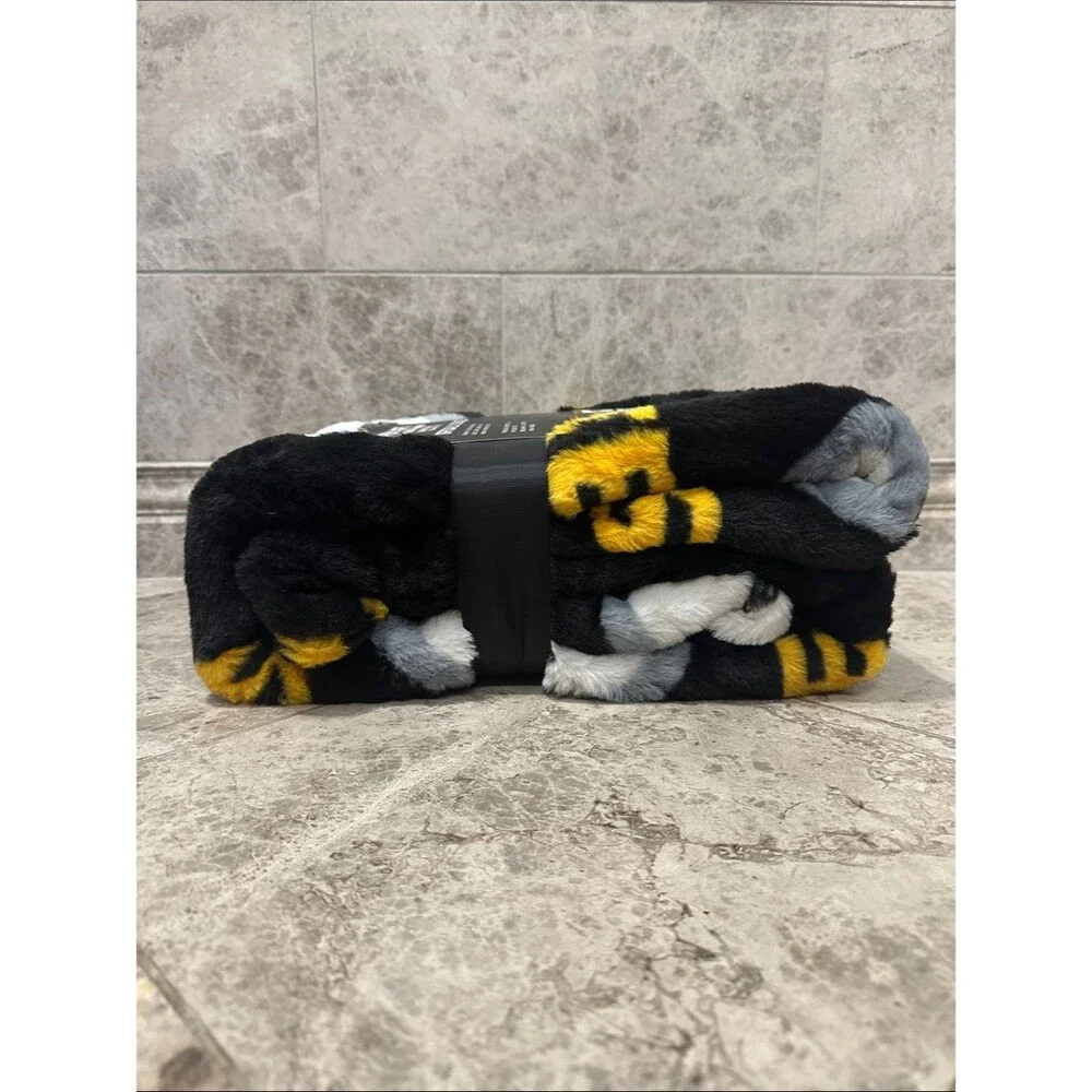 NFL Pittsburgh Steelers Football Throw Blanket NEW 60” X 70” Faux Fur Soft Black